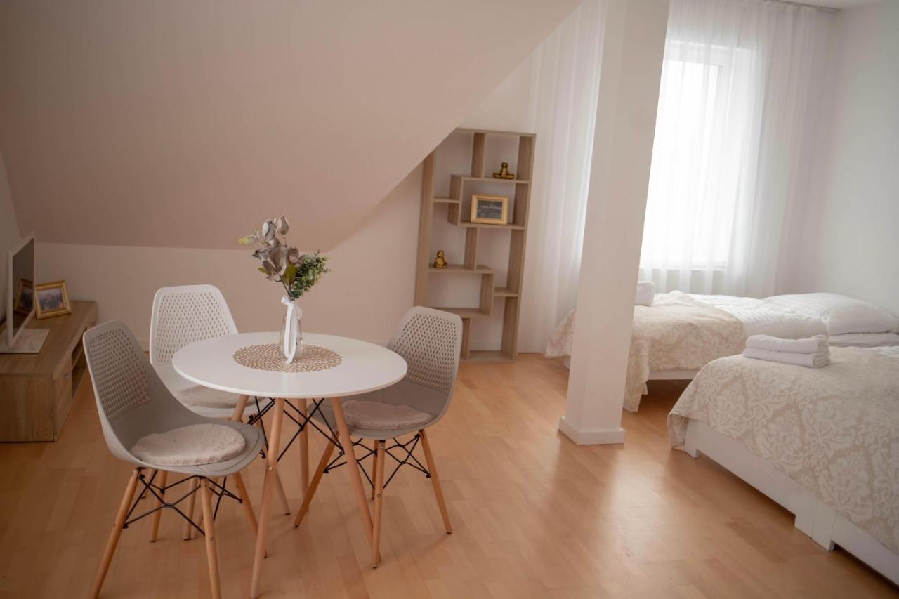 Rezidence Kbely - Free Parking Apartment Prague Exterior photo