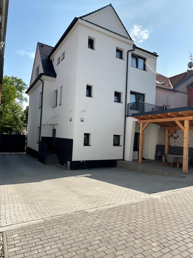 Rezidence Kbely - Free Parking Apartment Prague Exterior photo